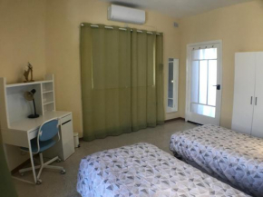 Corner Townhouse 1Km from University, Ta' Xbiex